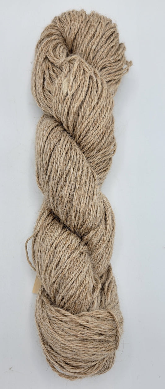 Worsted Weight (69%Suri/16%Huacaya/15%Merino)