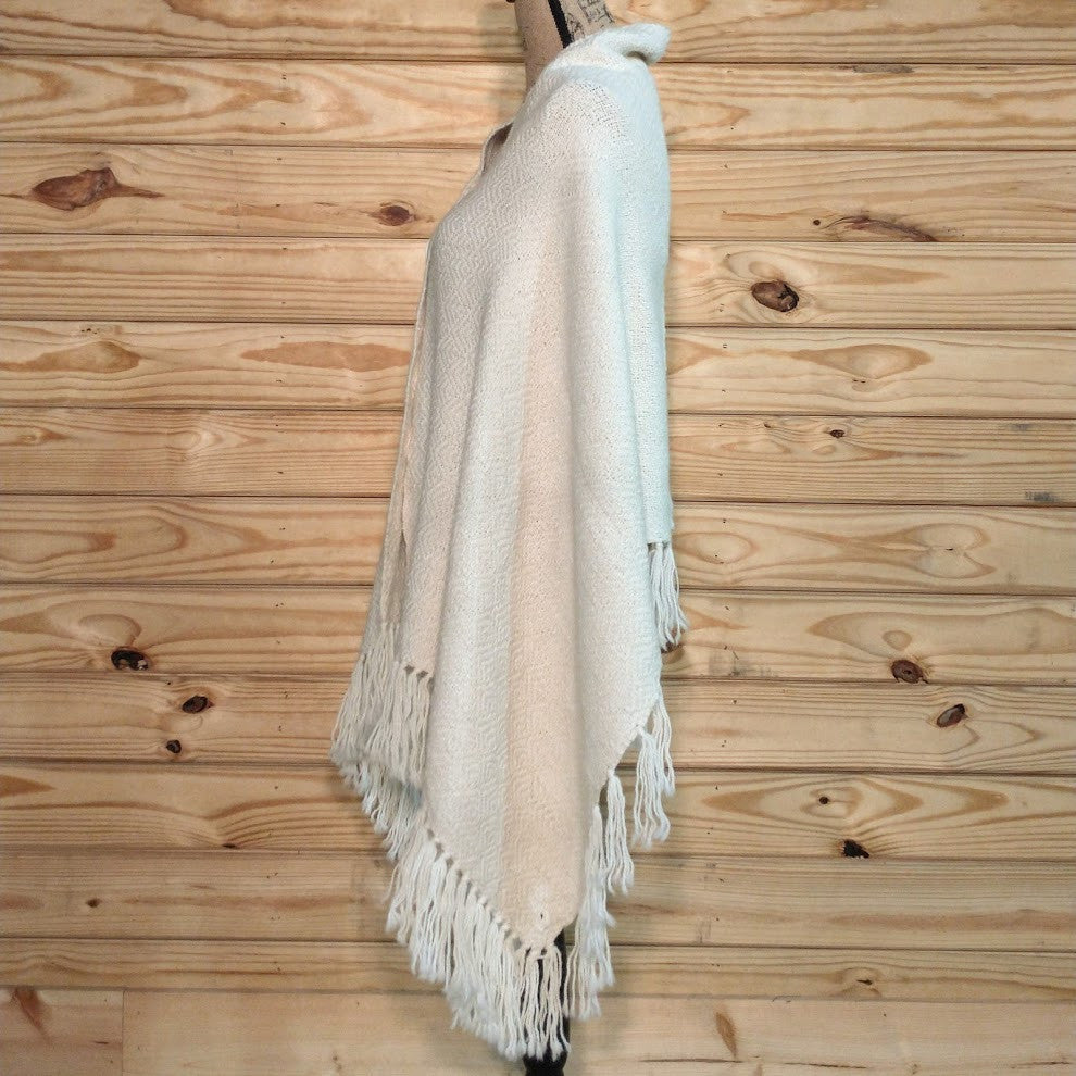 Handmade alpaca shawl Cream